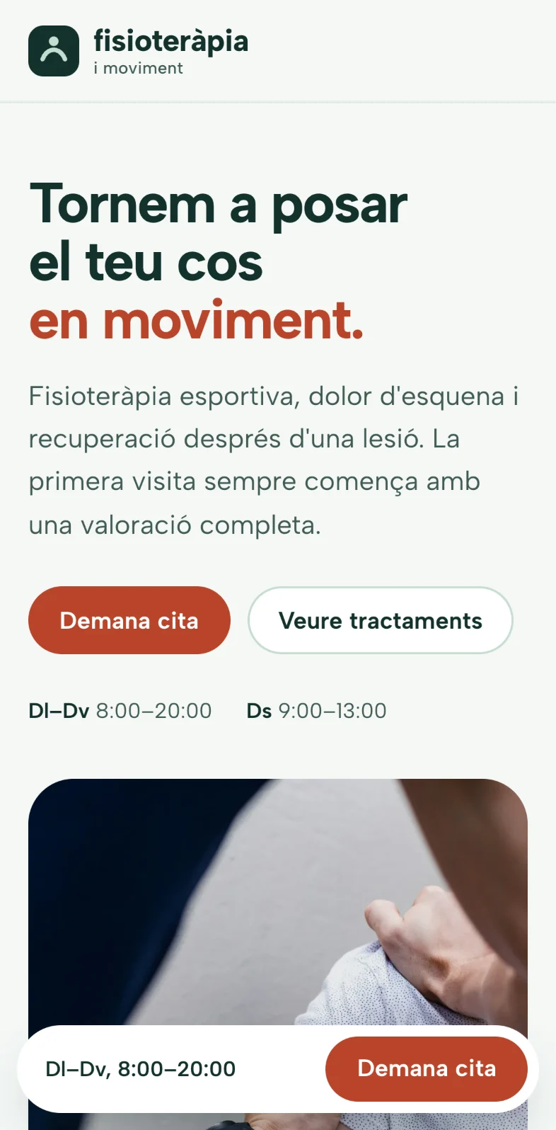 El concepte de fisioteràpia al mòbil: la portada, els tractaments i l'horari amb el botó «Demana cita».